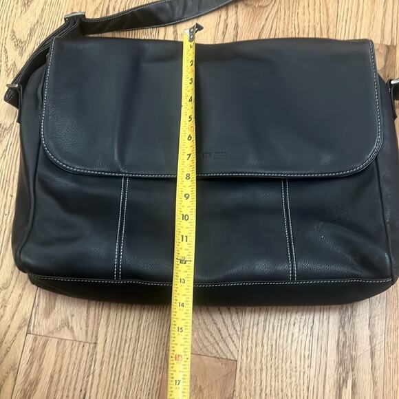 KENNETH COLE REACTION SHOULDER LEATHER BAG - Picture 7 of 10